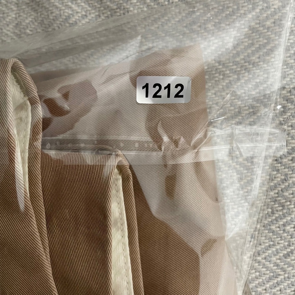 LL Bean Standard Fit Chinos Mens 33x34 Khaki Tan Cotton Business Casual Office - Picture 10 of 10